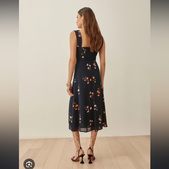 Reformation Fulton Dress in Princess Margaret - Picture 2 of 2